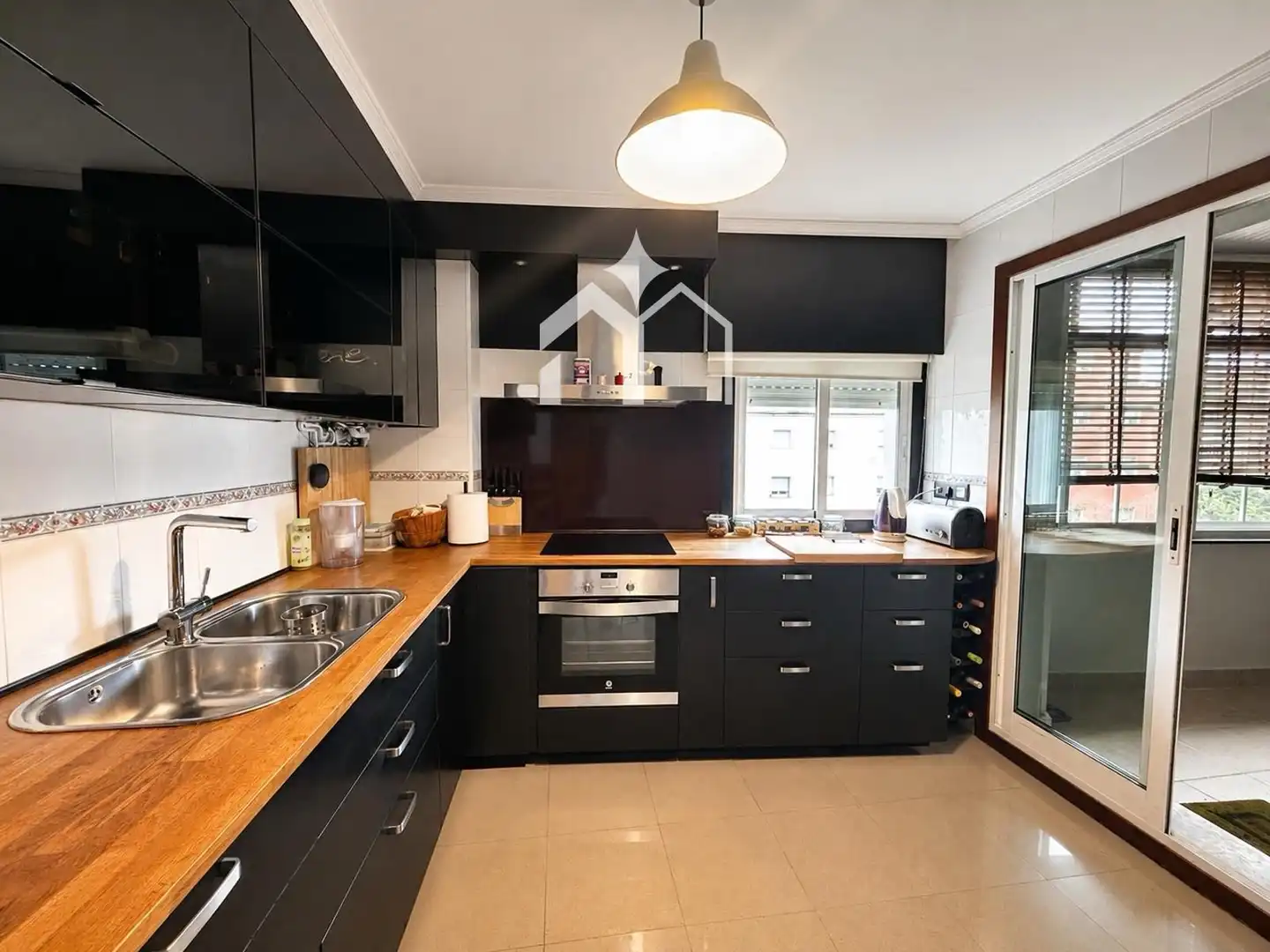 Kitchen of Flat for sale in Marín  with Heating, Storage room and Furnished