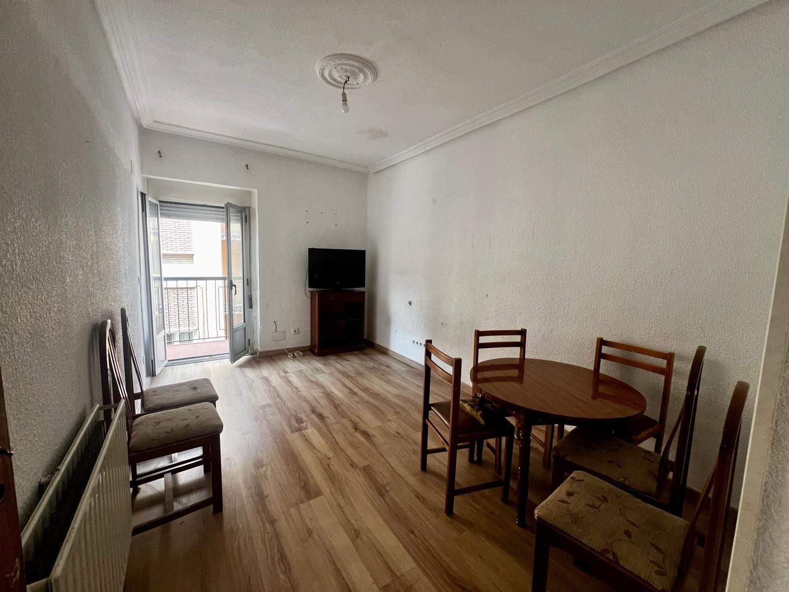 Sala d'estar de Pis en venda en Salamanca Capital amb Calefacció i Balcó
