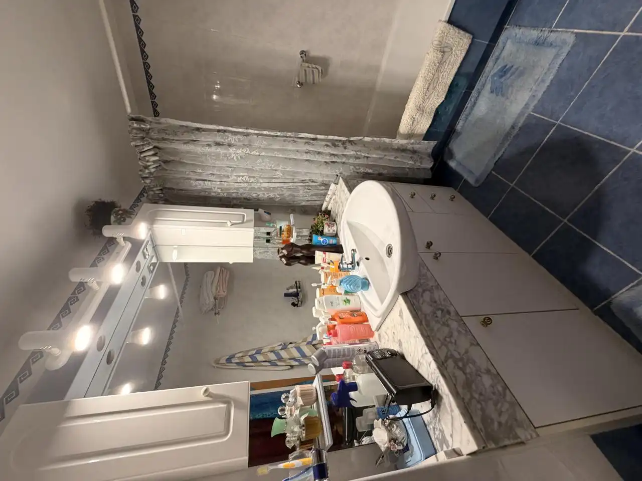 Baño de Piso en venta en Alicante / Alacant con Terraza, Trastero y Piscina comunitaria