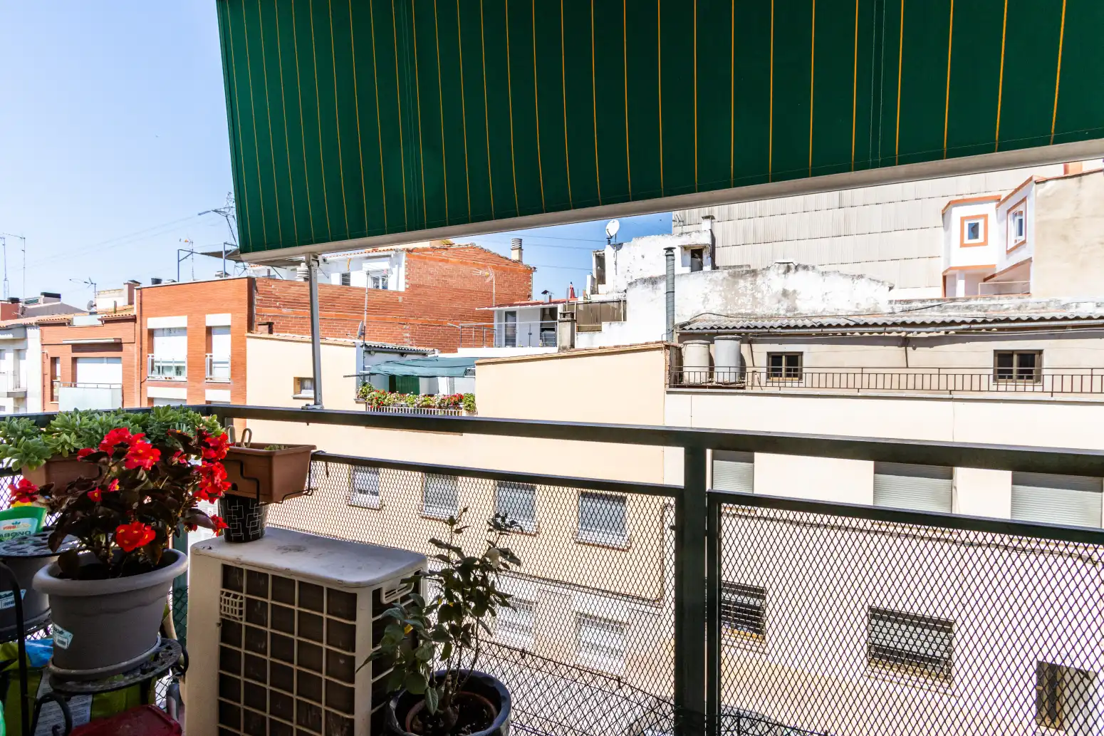 Balcony of Flat for sale in Terrassa  with Air Conditioner, Heating and Parquet flooring