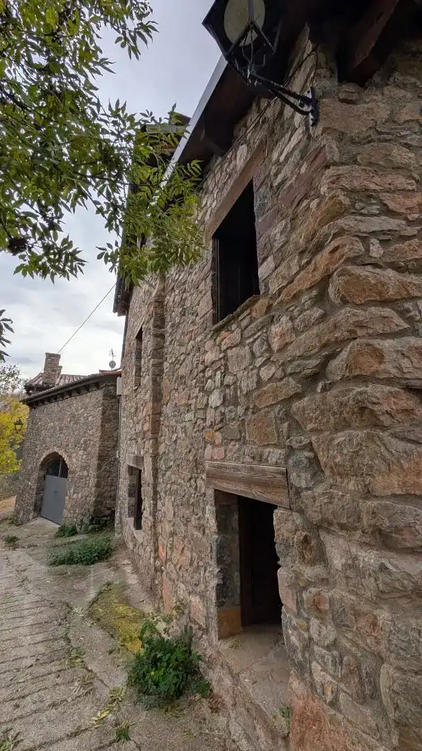 Außenansicht von Wohnung zur Miete in Cava mit Klimaanlage, Privatgarten und Parkett