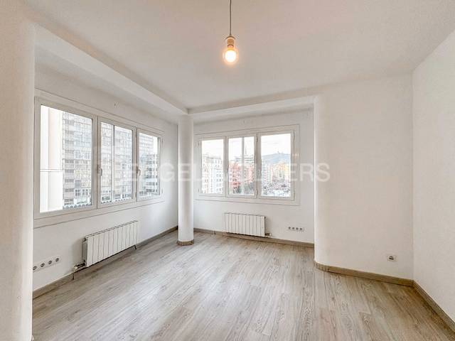 Oficina en Alquiler en Sant Gervasi- Galvany