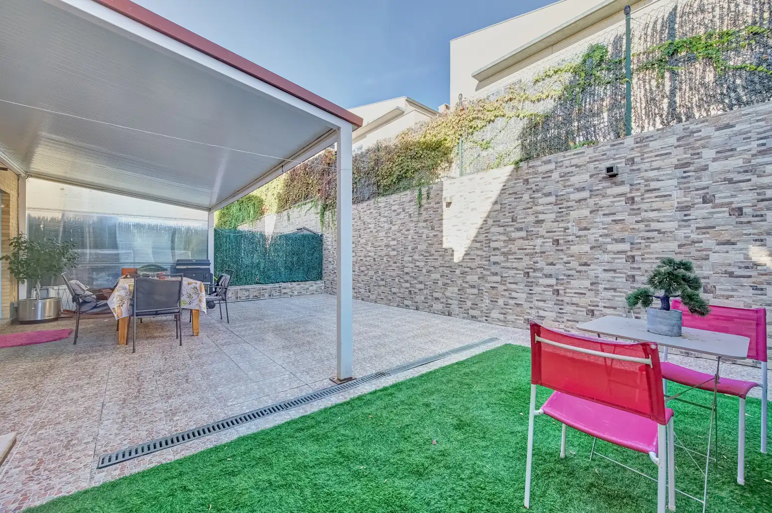 Terrace of Detached homes for sale in Beriáin, Navarra