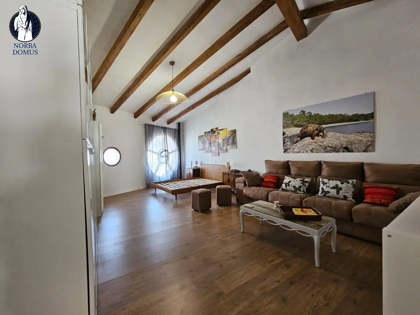 Sala d'estar de Finca rústica en venda en Montánchez amb Aire condicionat, Terrassa i Traster