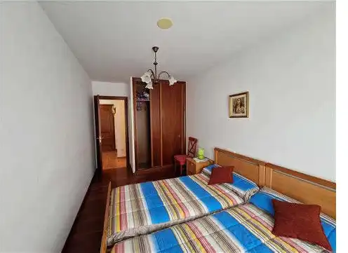 Schlafzimmer von Wohnungen zur Miete in Sada (A Coruña) mit Heizung, Parkett und Möbliert