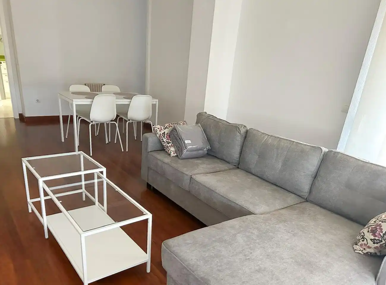 Sala de estar de Piso de alquiler en Elche / Elx con Aire acondicionado, Parquet y Piscina