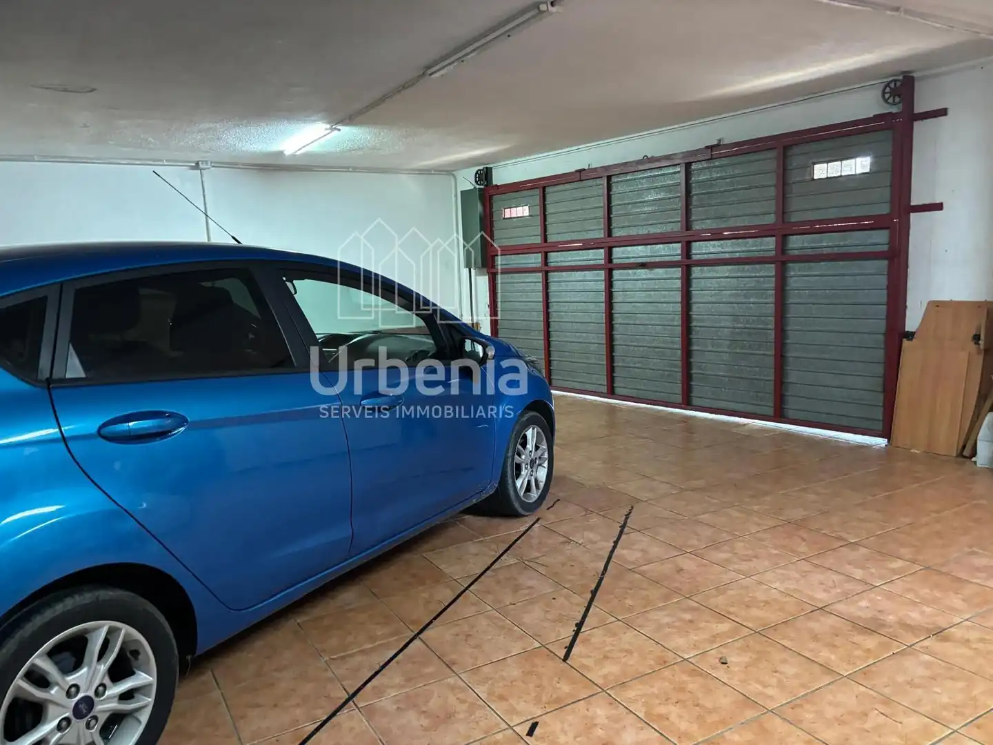 Aparcament de Casa o xalet en venda en Calella amb Calefacció i Piscina