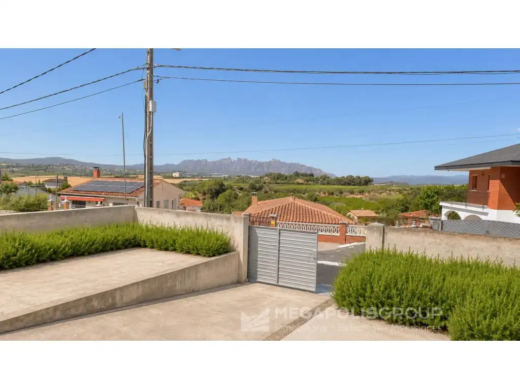 Vista exterior de Casa o xalet en venda en Piera amb Terrassa