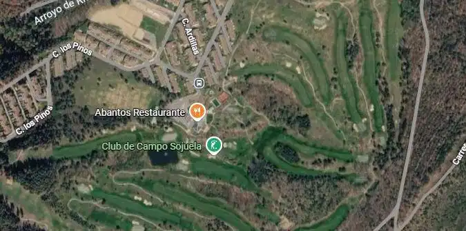 Vista exterior de Pis en venda en Sojuela amb Jardí privat