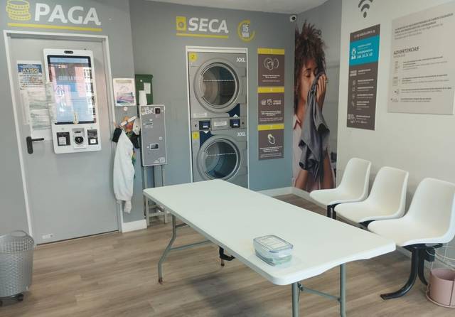Local comercial en Alquiler en Calle GARCIA LORCA en Campus Norte - San Caetano