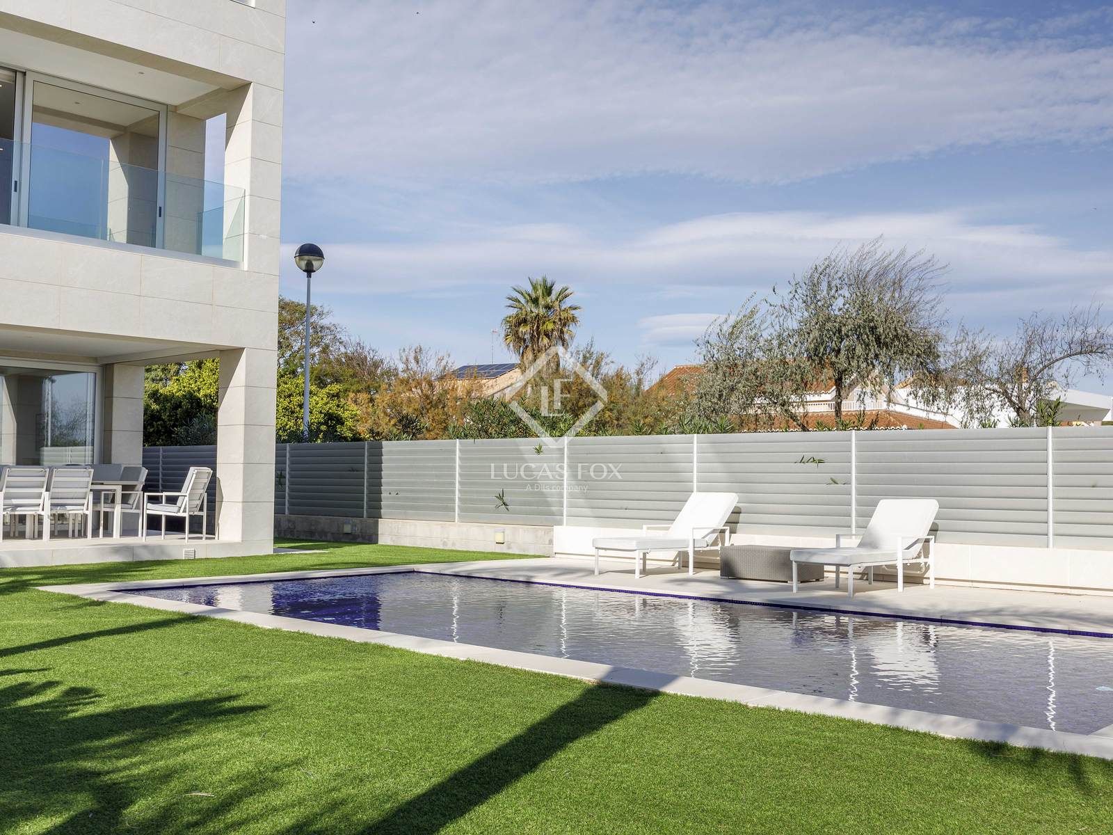 Piscina de Casa o chalet en venta en Sagunto / Sagunt con Aire acondicionado, Calefacción y Jardín privado