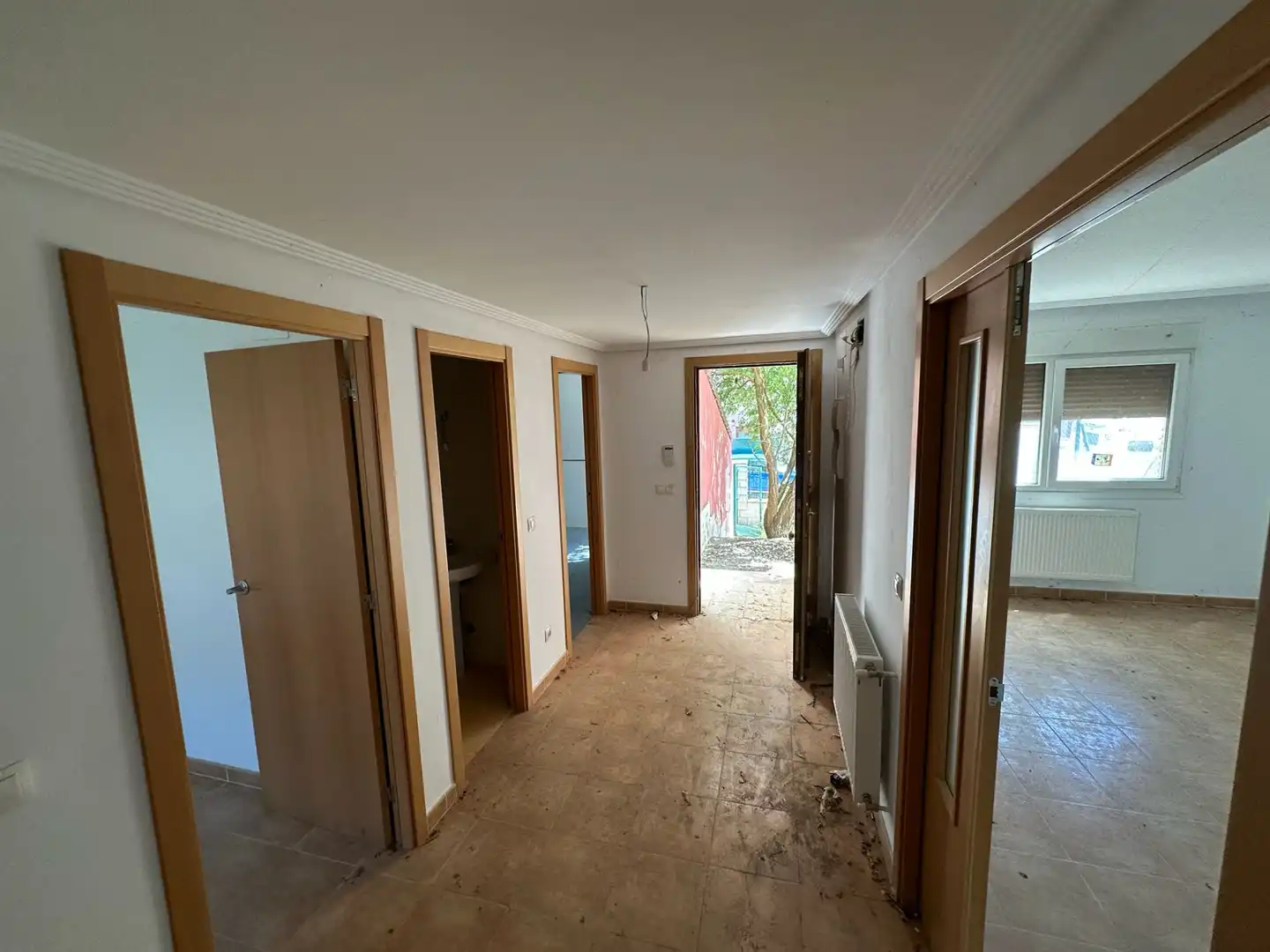 Einfamilien-Reihenhaus zum Verkauf in Villariezo mit Privatgarten