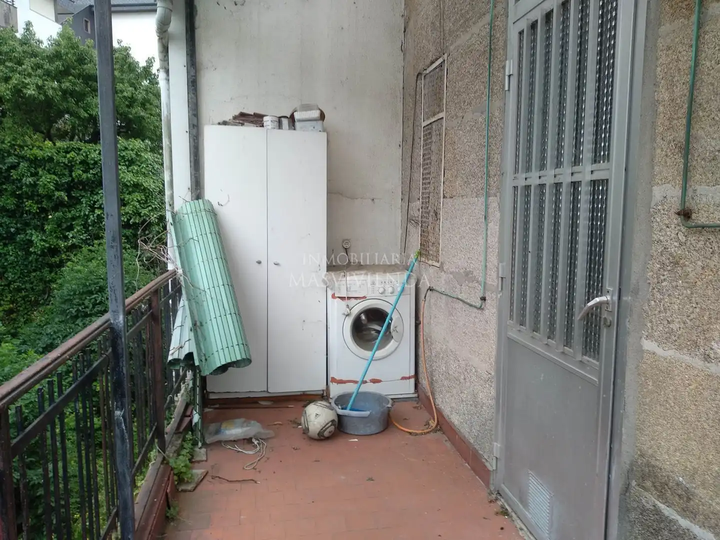 Balcony of Houses for sale in Vigo   with Storage room