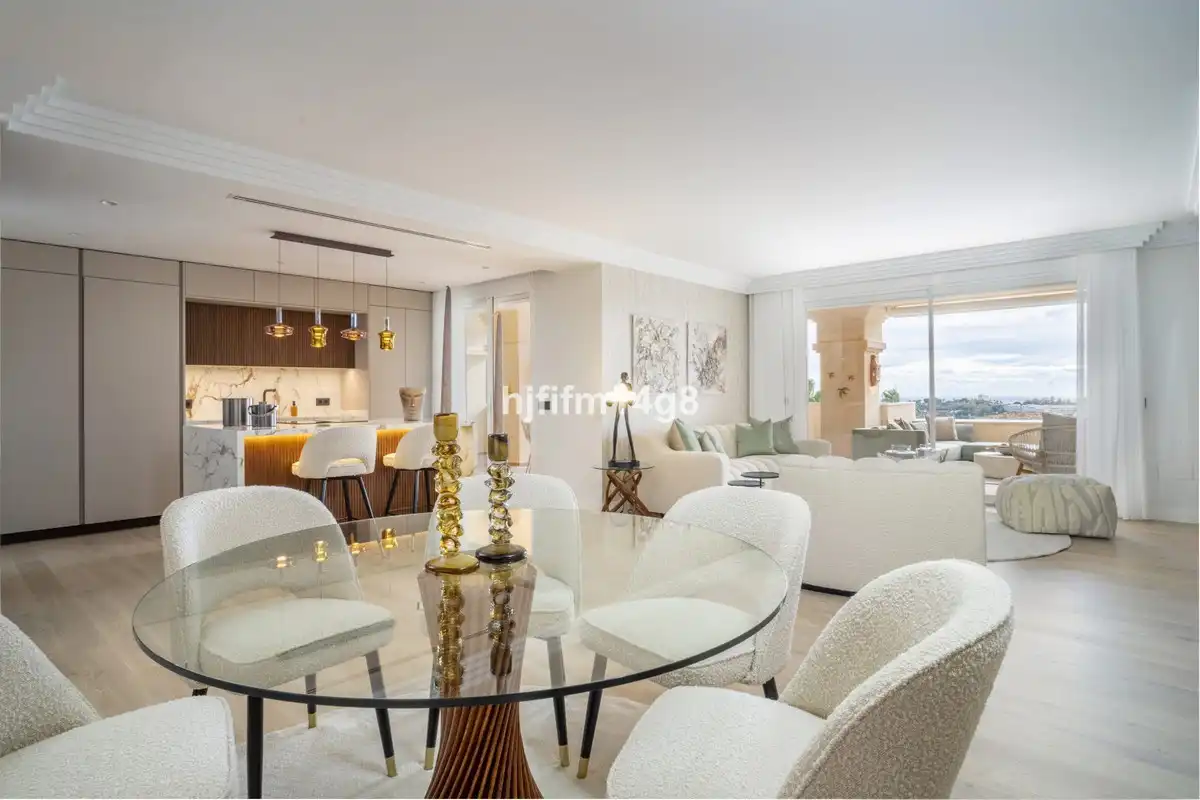 Piso con ascensor en venta en Nueva Andalucía, imagen 4