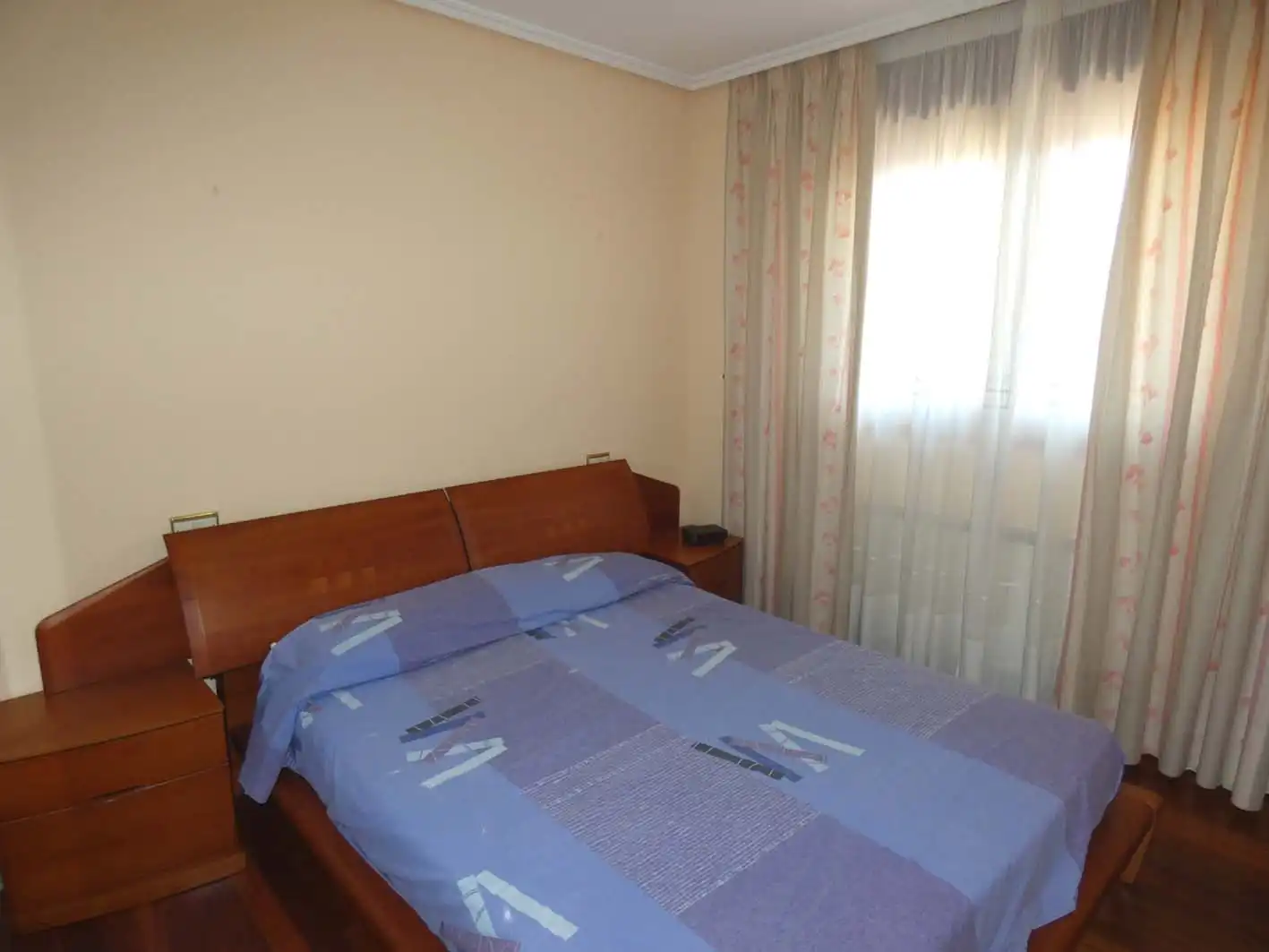 Schlafzimmer von Maisonette zum Verkauf in Medina de Pomar mit Heizung und Möbliert
