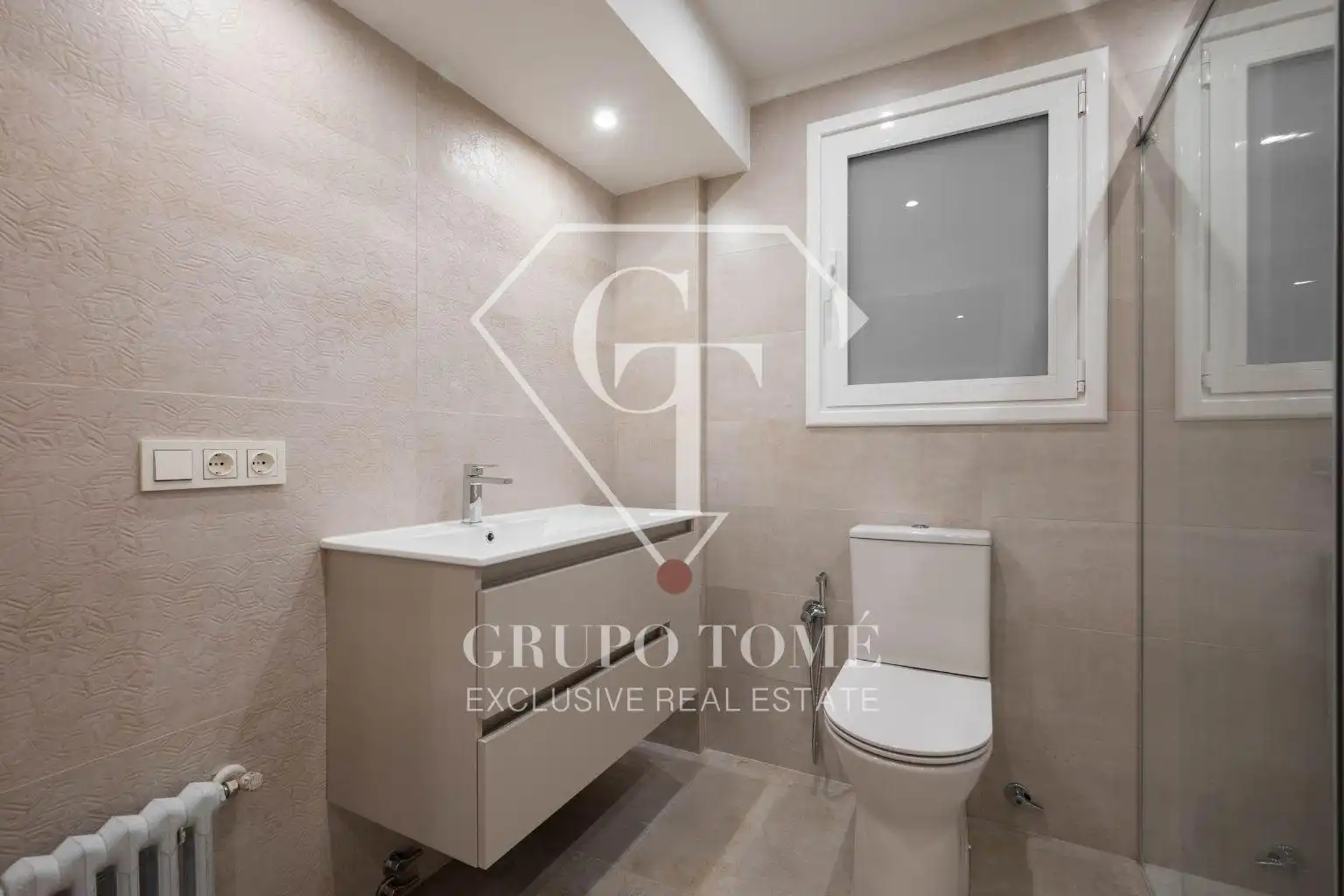 Badezimmer von Wohnung zum Verkauf in Donostia - San Sebastián  mit Heizung und Terrasse