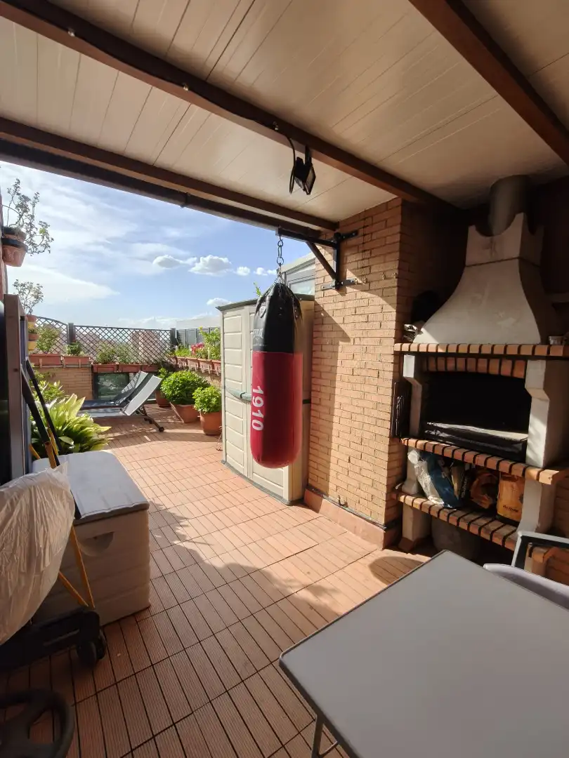 Terraza de Ático en venta en Madrid con Calefacción, Terraza y Trastero