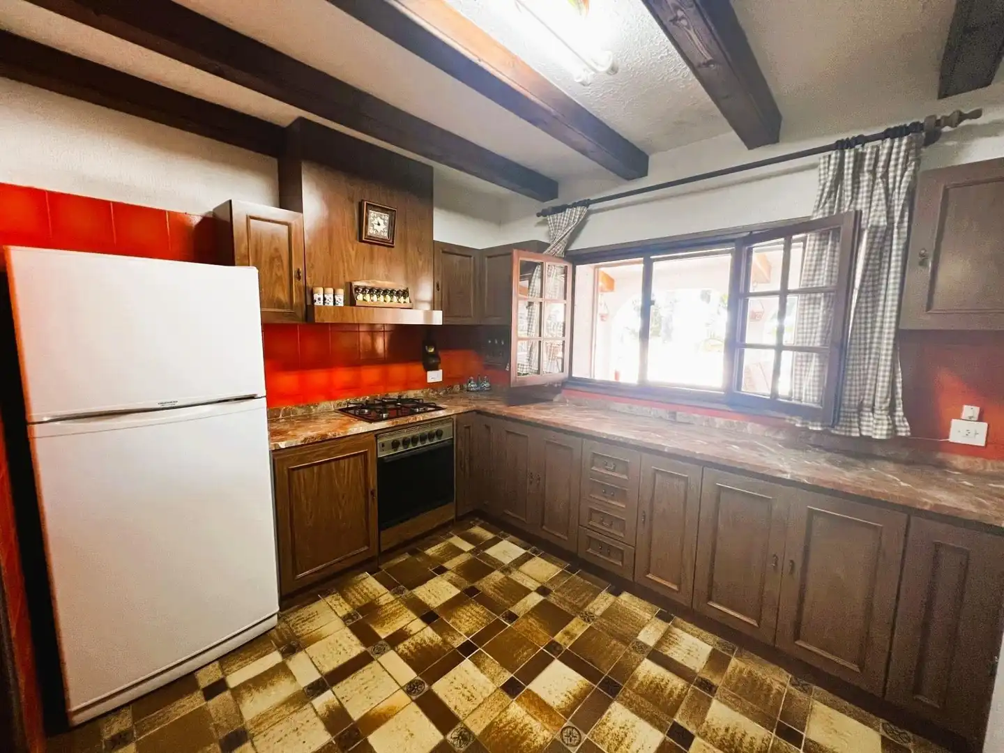 Cocina de Finca rústica en venta en Monóvar  / Monòver con Aire acondicionado, Calefacción y Jardín privado