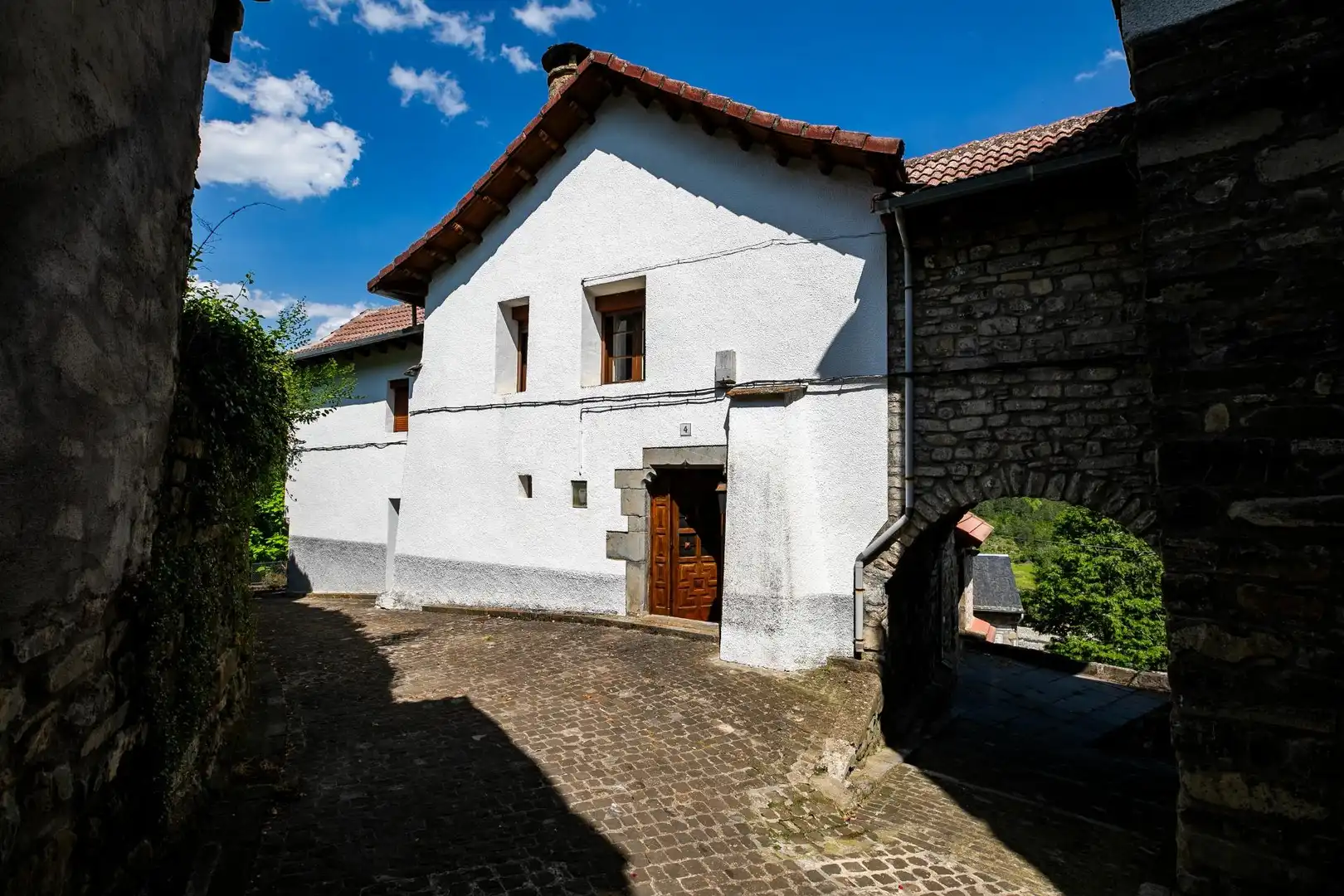 Vista exterior de Casa o chalet en venta en Aragüés del Puerto con Jardín privado, Terraza y Amueblado