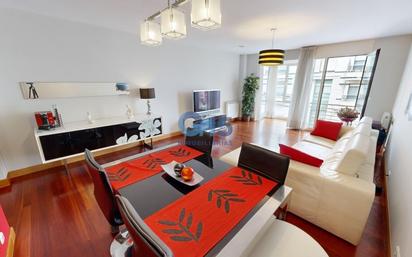 Living room of Flat for sale in Donostia - San Sebastián   with Heating, Storage room and Balcony