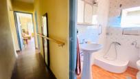 Bathroom of Flat for sale in  Toledo Capital  with Terrace