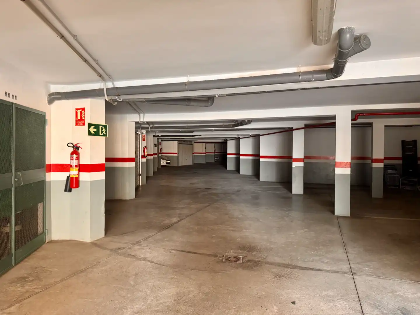Parking de Ático en venta en Adeje con Terraza, Trastero y Amueblado