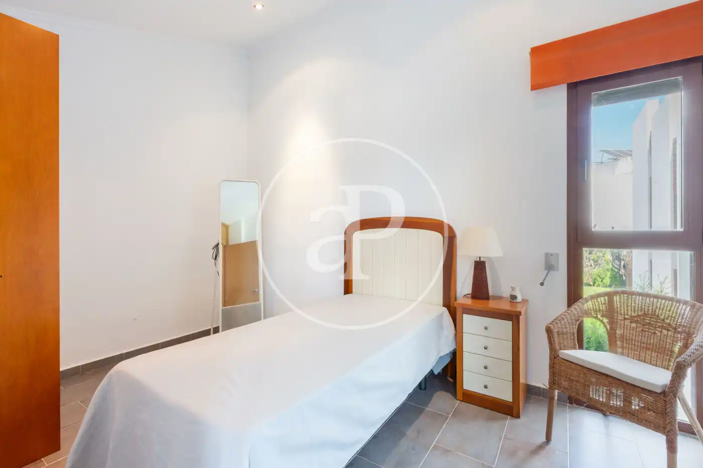 Bedroom of Houses for sale in Chiva  with Air Conditioner, Heating and Private garden