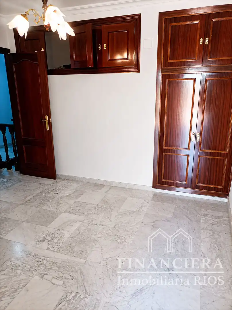 Casa o xalet en venda en Alcalá de Guadaira amb Terrassa