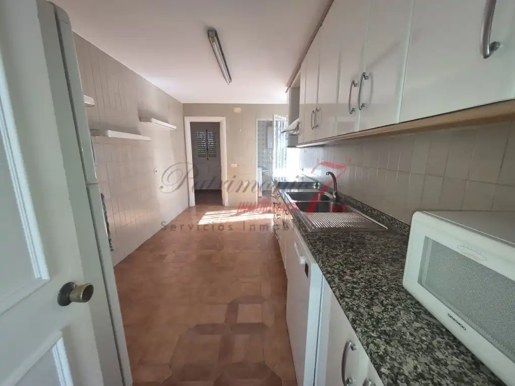 Cuina de Casa o xalet de lloguer en El Puerto de Santa María