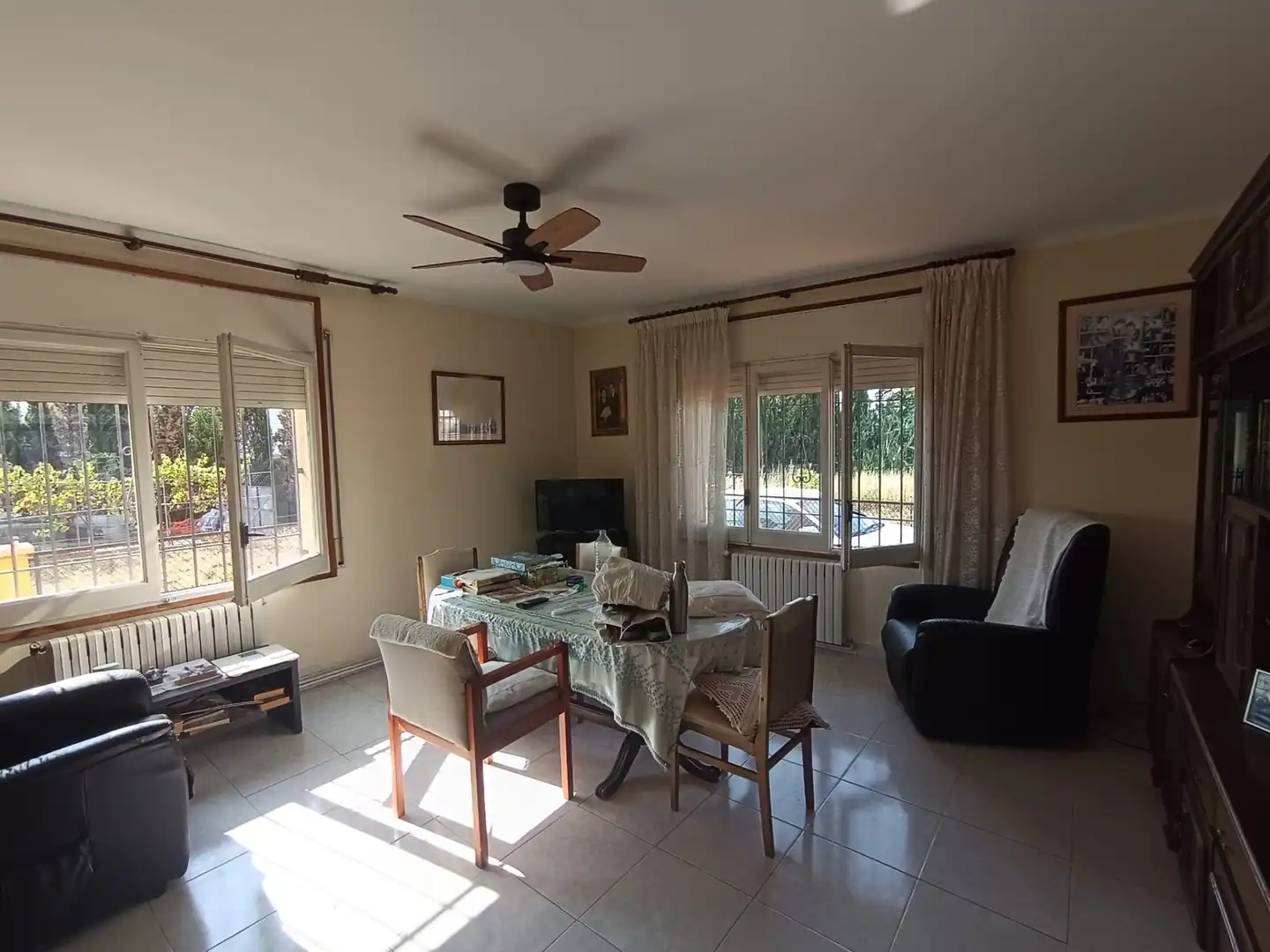 Sala de estar de Casa o chalet en venta en Sant Julià de Ramis con Calefacción, Terraza y Trastero