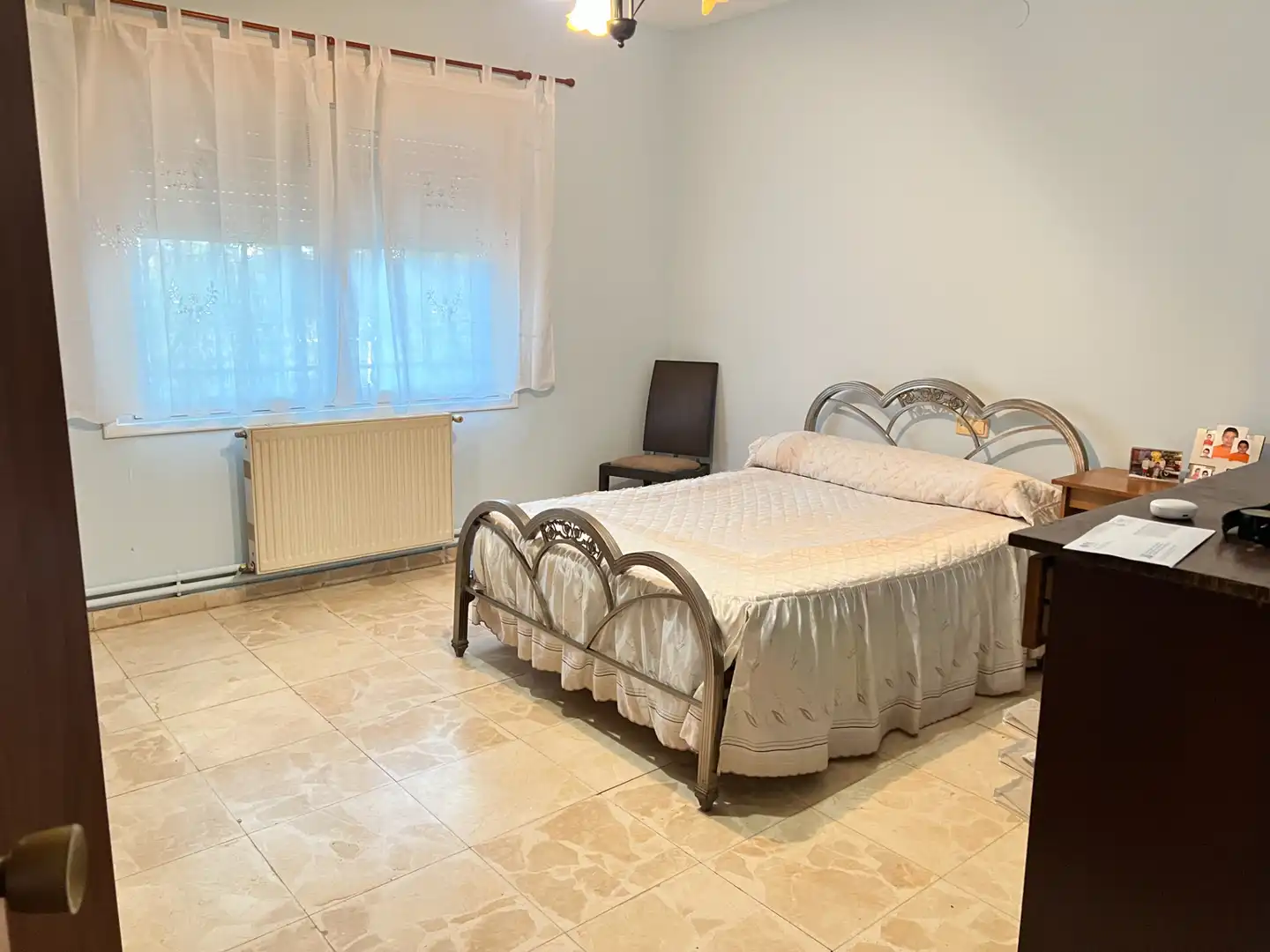 Schlafzimmer von Haus oder Chalet zum Verkauf in Puerto Lápice mit Klimaanlage, Heizung und Privatgarten