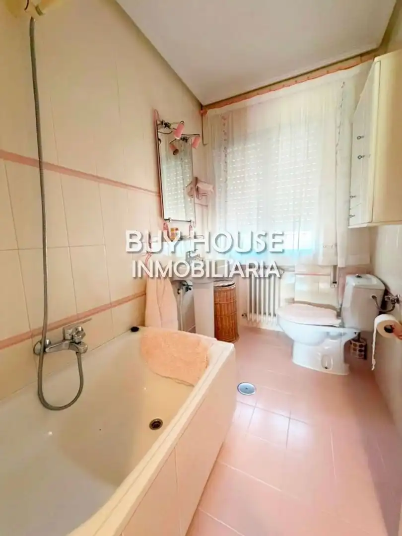 Vista exterior de Dúplex en venta en Alameda de la Sagra con Aire acondicionado y Terraza
