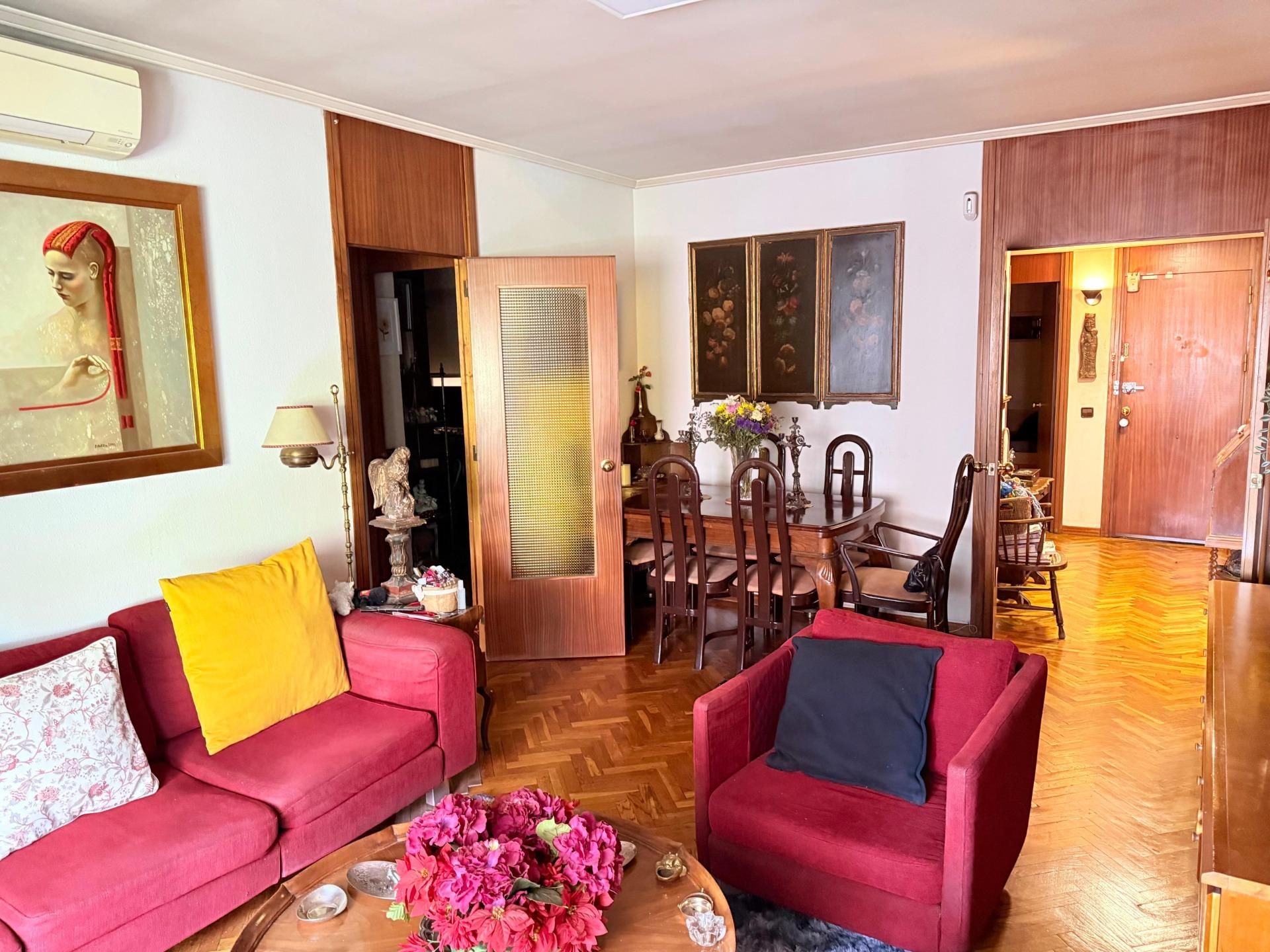 Living room of Flat for sale in  Madrid Capital  with Air Conditioner, Heating and Terrace