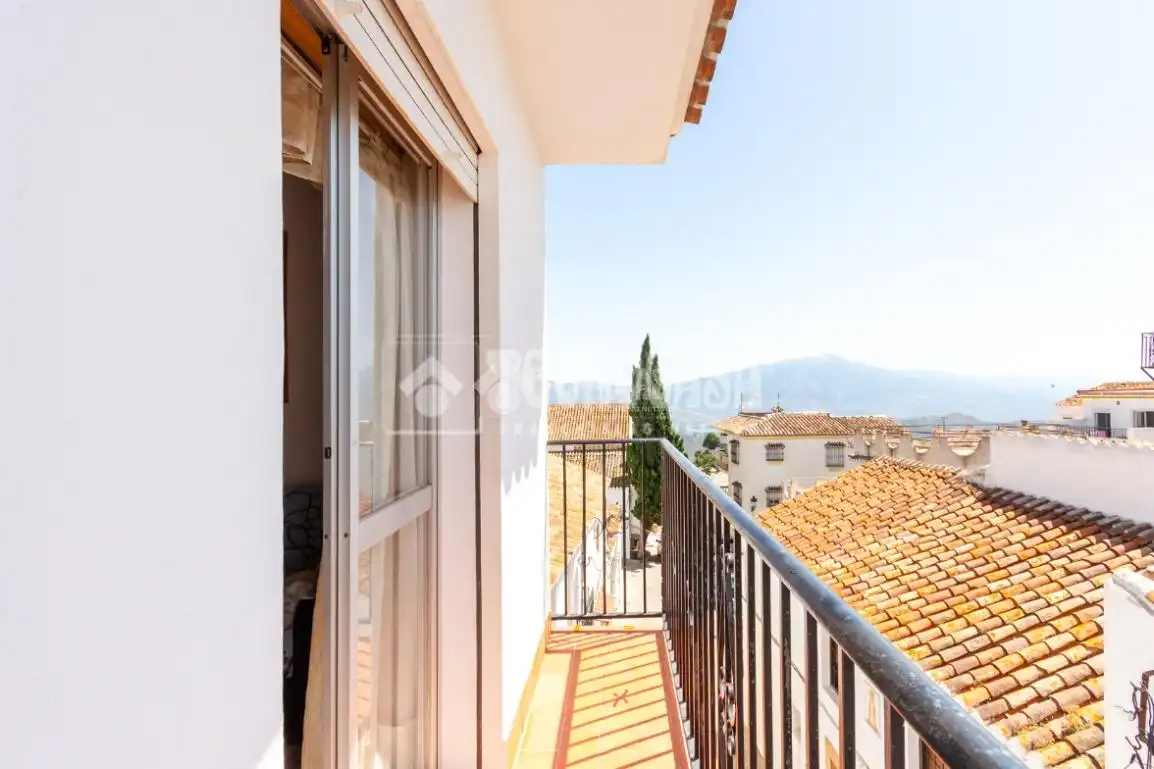 Außenansicht von Wohnung zum Verkauf in Comares