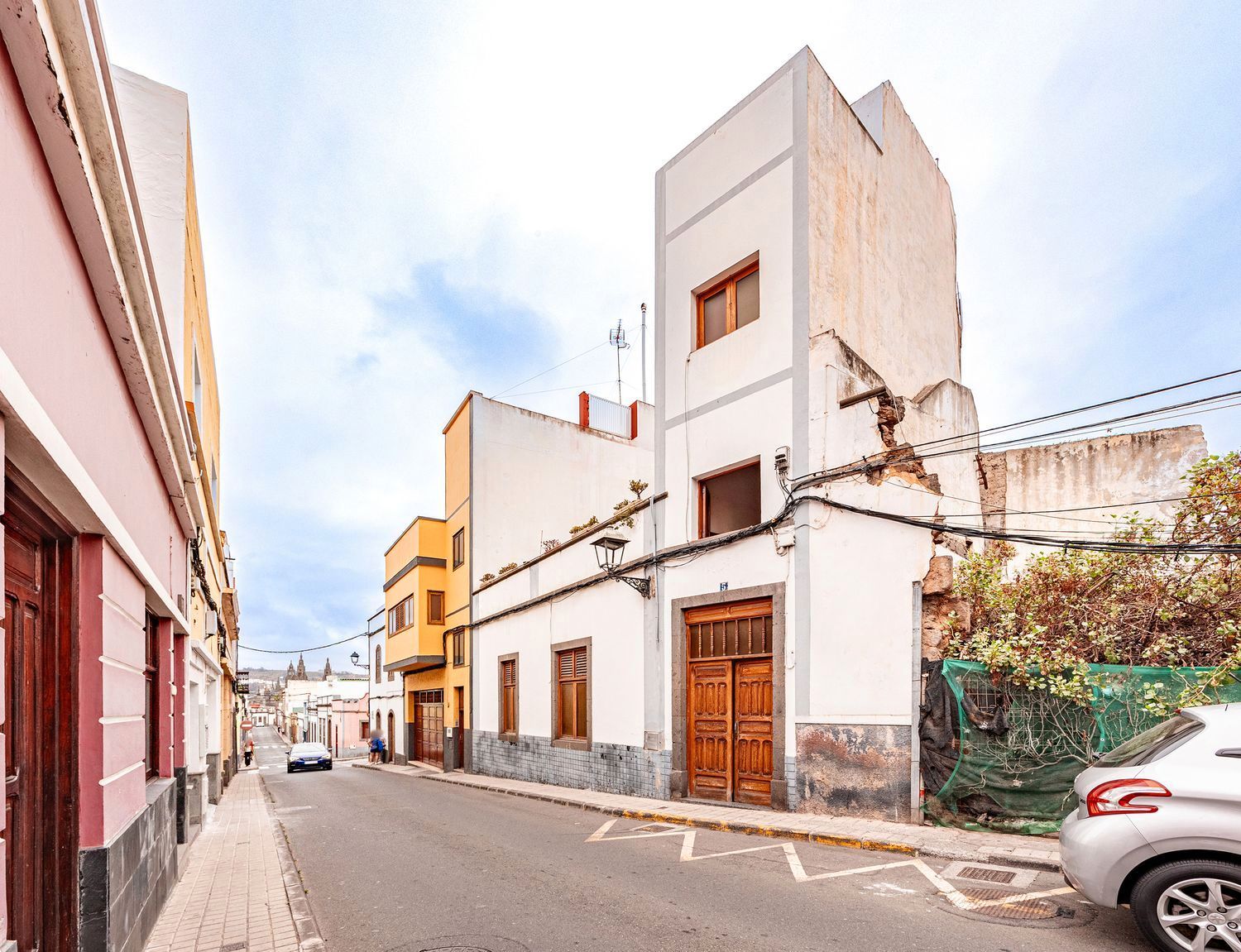 Vista exterior de Edifici en venda en Arucas