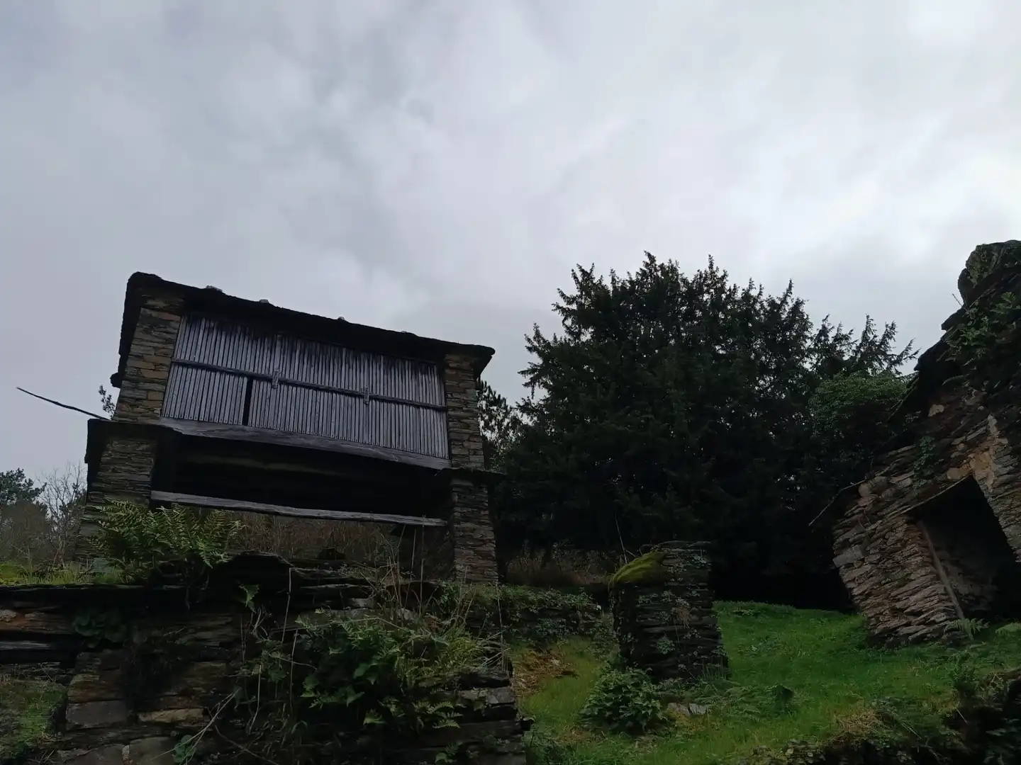 Vista exterior de Finca rústica en venda en A Pontenova   amb Jardí privat, Terrassa i Balcó
