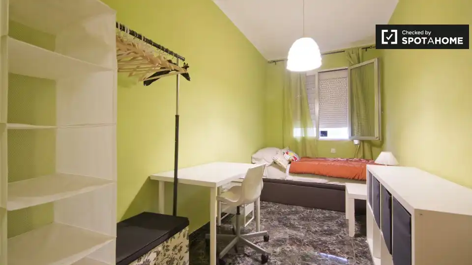 Room in Ventas