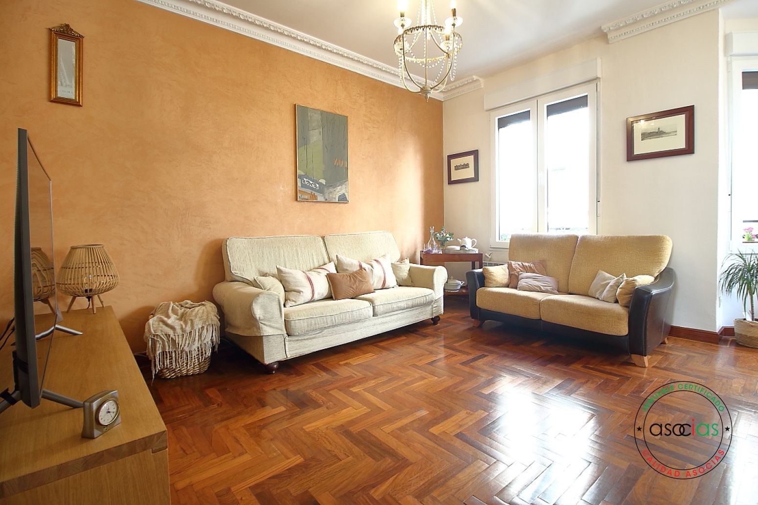 Sala de estar de Piso en venta en Gijón  con Calefacción, Amueblado y Balcón