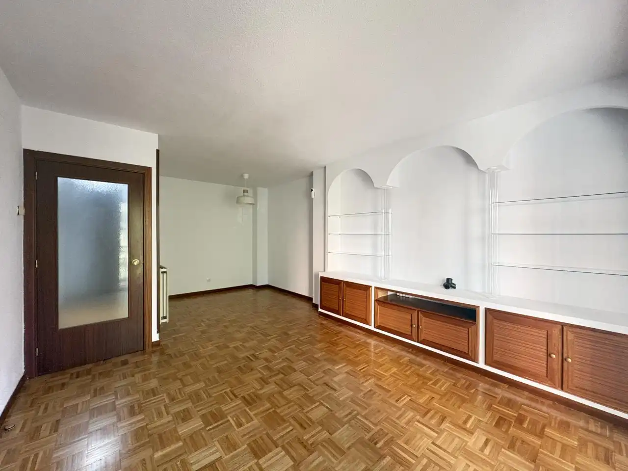 Living room of Flat for rent in Rivas-Vaciamadrid  with Heating, Parquet flooring and Terrace