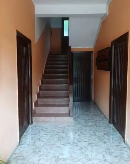 Piso en venta en Lena con Parquet, Trastero y Lavadora
