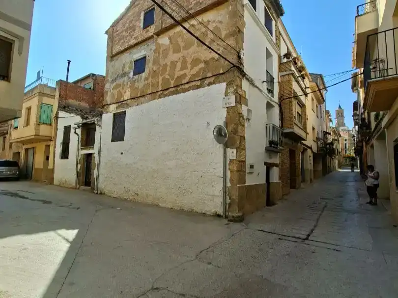 Vista exterior de Pis en venda en Maella, Zaragoza