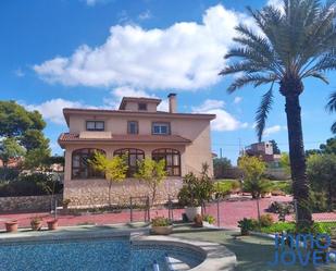 Vista exterior de Casa o xalet en venda en Alicante / Alacant amb Terrassa i Piscina