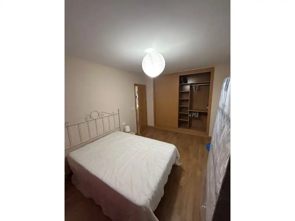 Dormitori de Apartament en venda en Puertollano