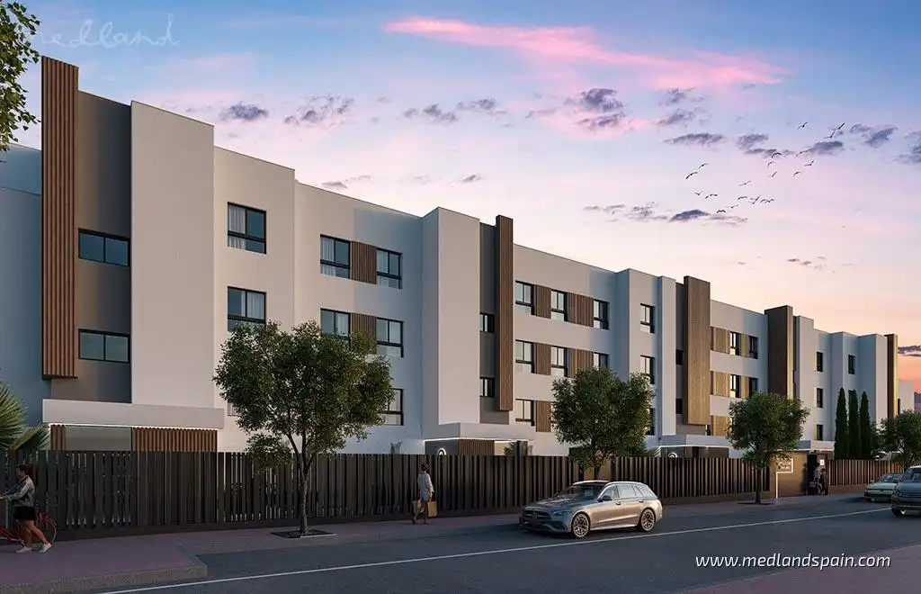 Vista exterior de Casa o xalet en venda en Torremolinos amb Aire condicionat, Jardí privat i Terrassa