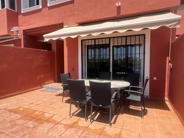 Casa-chalet en Alquiler en Calle Moclinejo en Caleta de Vélez