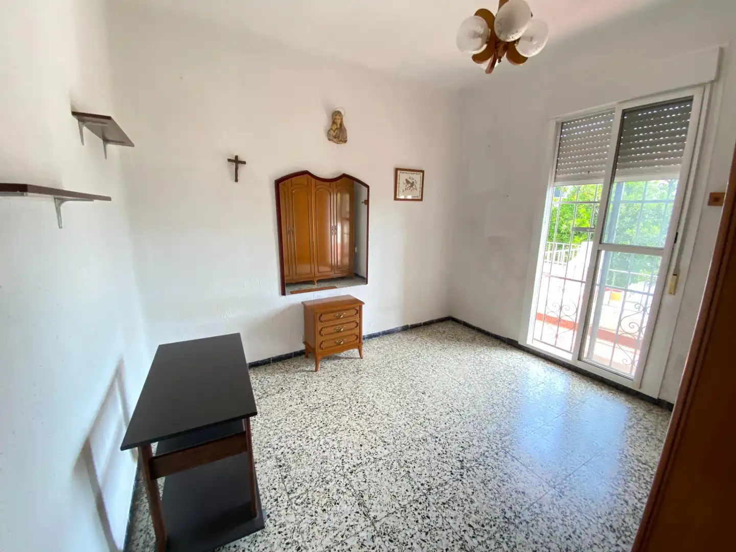 Dormitori de Casa adosada en venda en Camas amb Aire condicionat, Terrassa i Balcó