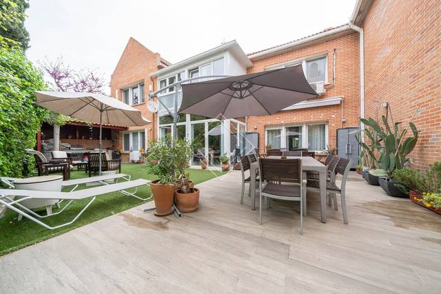 Casa adosada en Venta en Aravaca