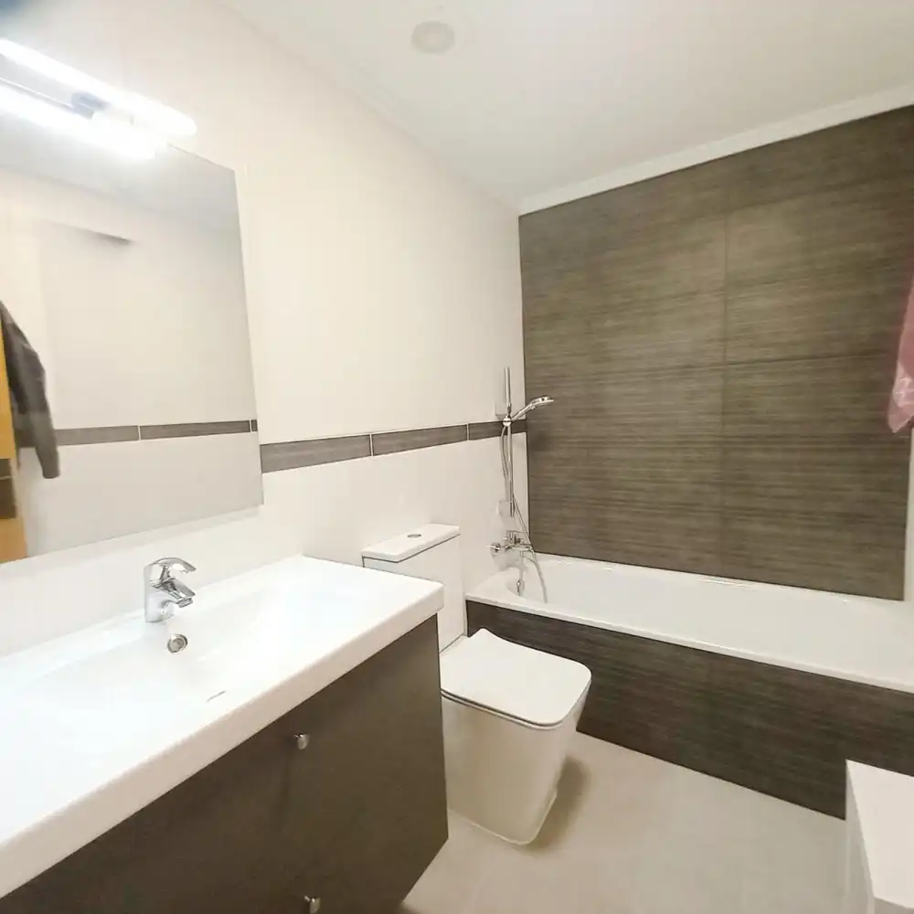 Baño de Dúplex en venta en Rojales con Jacuzzi