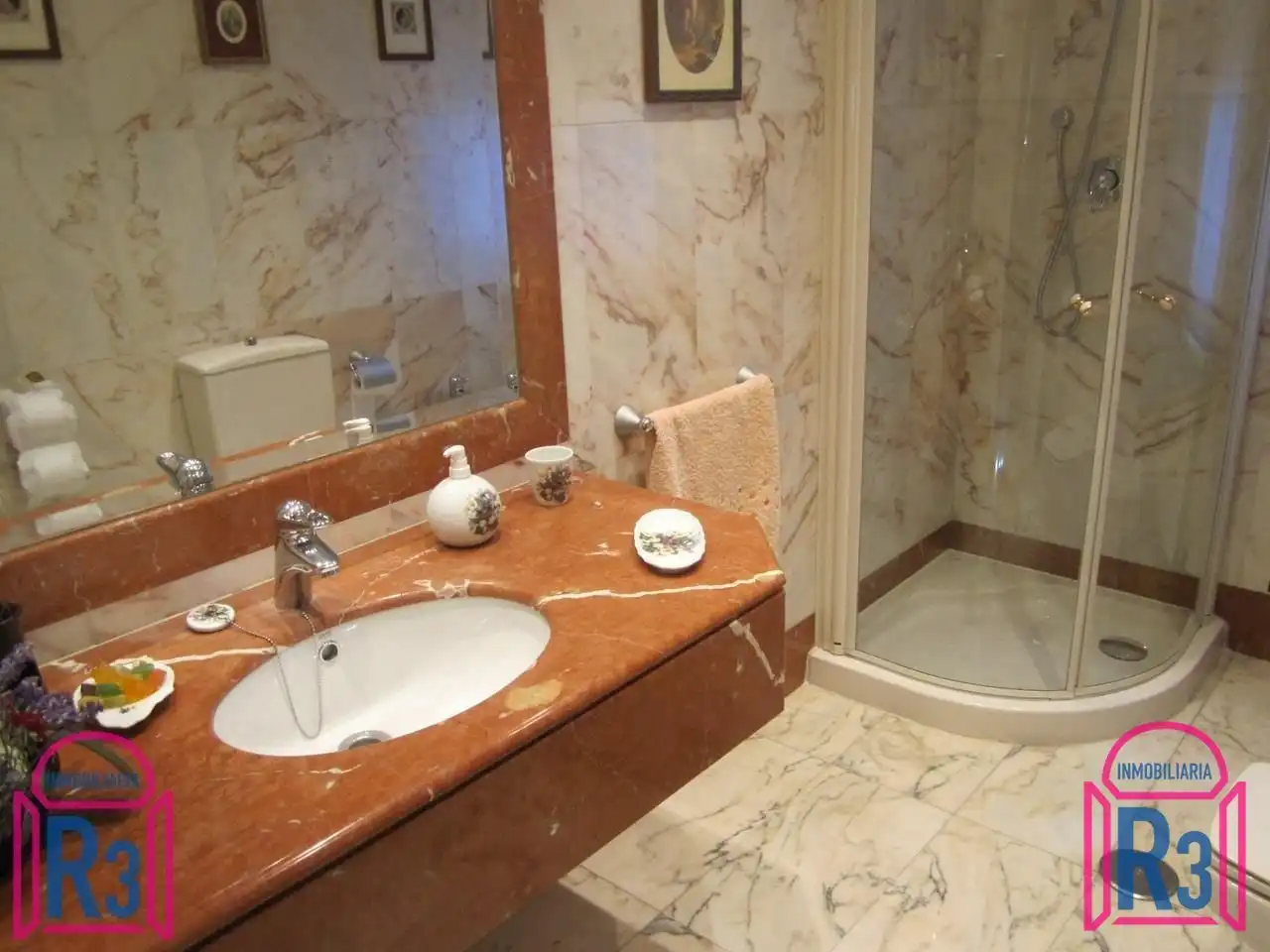 Baño de Casa o chalet en venta en León Capital  con Calefacción