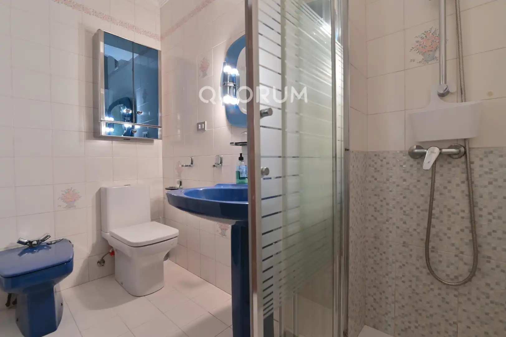 Baño de Piso en venta en Bilbao  con Calefacción, Terraza y Amueblado